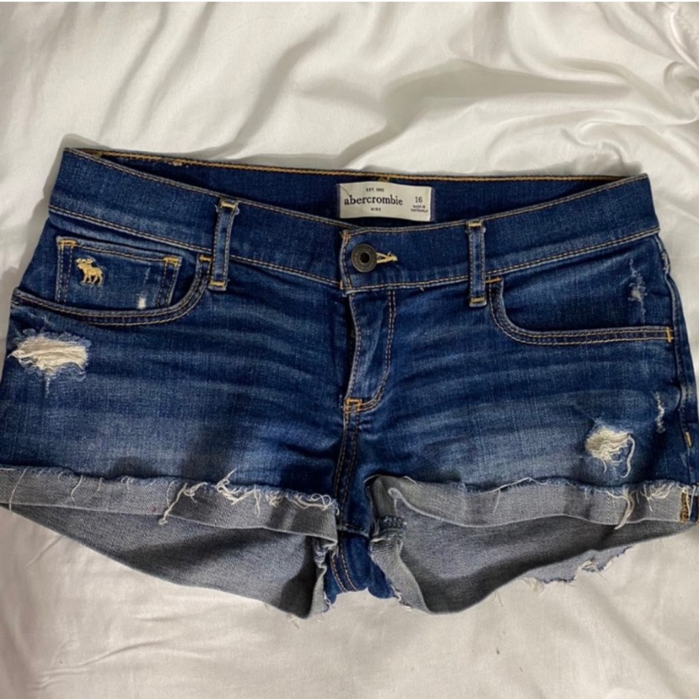 abercrombie and fitch cute jean shorts!!